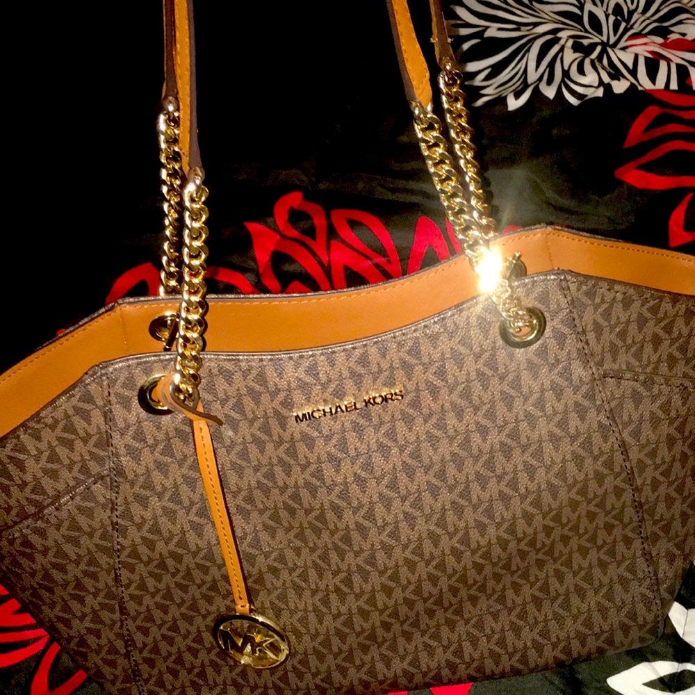 Michale kors tote purse